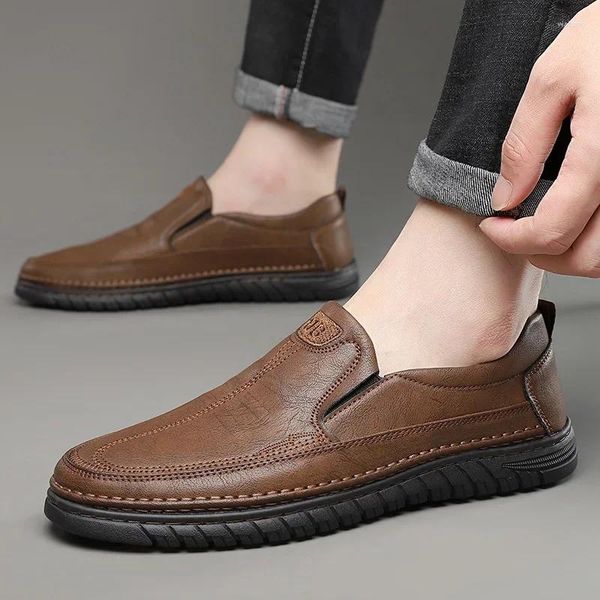 Sapatos casuais moda macio clássico condução antiderrapante apartamentos mocassim tendência masculino couro ao ar livre confortável de alta qualidade