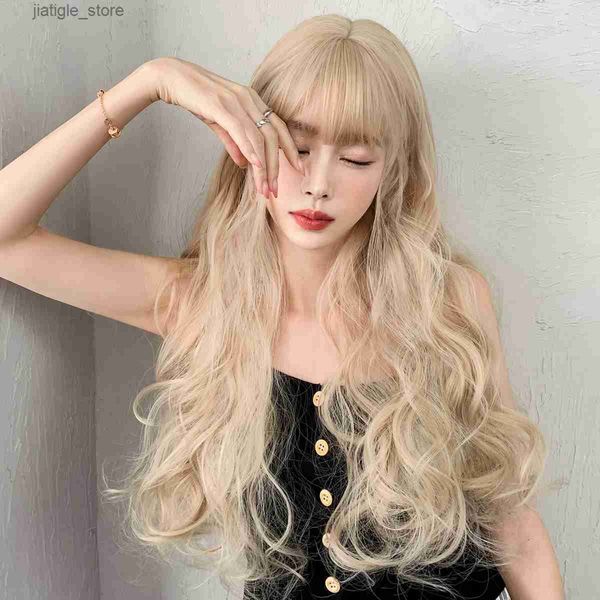 Perucas sintéticas 7jhh perucas longas perucas loiras onduladas para mulheres diárias festas e cosplay natal sintéticos perucas com franja de alta qualidade lolita wig y240401