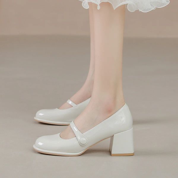 Насосы Мария Джейн обувь для женщин 2023 Новое прибытие белые коренастые каблуки сладкий стиль неглубокие рты.