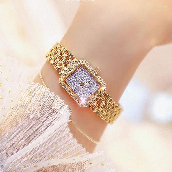 Armbanduhren Damenuhren 2024 Kreative Mode Damenarmbanduhr Kleines Zifferblatt Quadratische Goldarmbanduhr