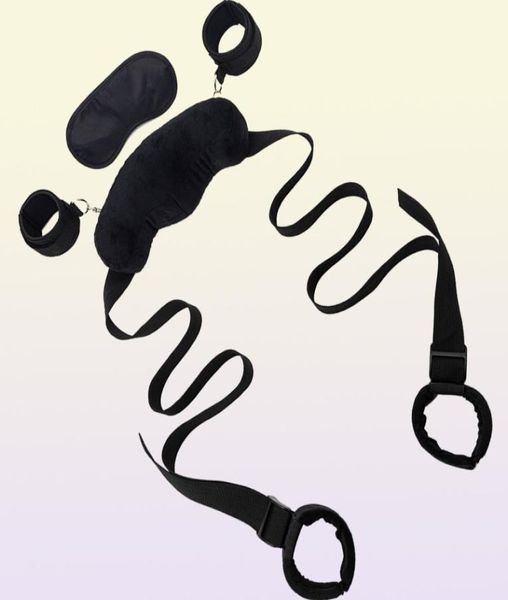 Fetish Letto Bondage Cinghie Set Amore Postura Collo Collare Polsini per le gambe Manette Peluche Cuscino del sesso BDSM Gioco per adulti Coppie Giocattoli del sesso Y20113259555