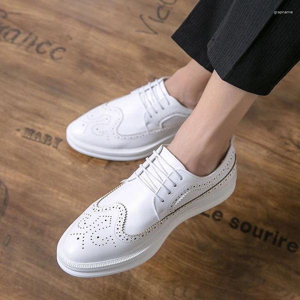 Sapatos casuais 2024 brogues couro formal homens oxfords fundo grosso moda vestido de festa de casamento designer italiano masculino