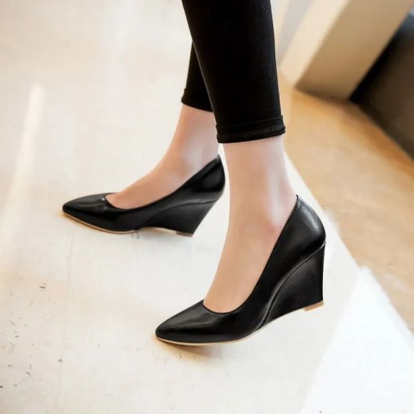 Насосы клинья обувь мода женщины заостренные пальцы на высоких каблуках насосы Slipon Slipon Color Platform вклинание офисные женские обувь