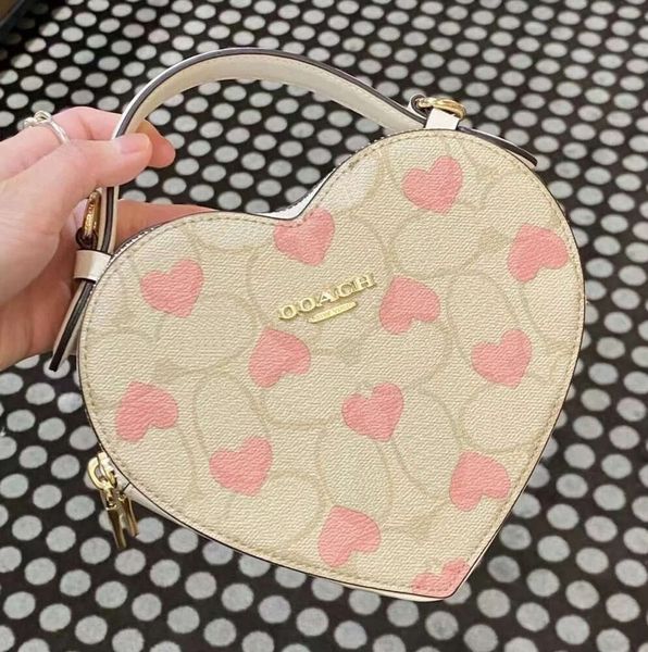 Borsa da donna da uomo nera bianca sacoche a forma di cuore con tracolla Borsa in pelle Borsa di lusso rosa Designer Spalla manico superiore fragola CrossBody Clutch borsa da città in denim