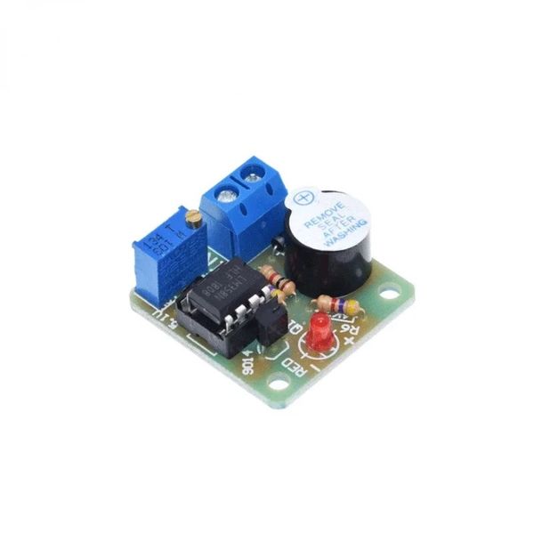 Placa de alarme de luz sonora acumuladora 12V LM358 Buzzer evita módulo controlador de descarga excessiva sem proteção contra sobretensão