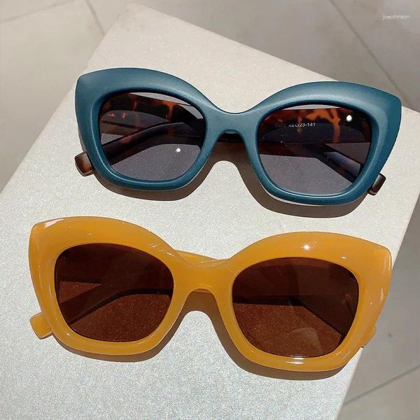 Солнцезащитные очки кошачий глаз матовые высококачественные женские в большой оправе модные женские ретро дизайнерские солнцезащитные козырьки оптом UV400