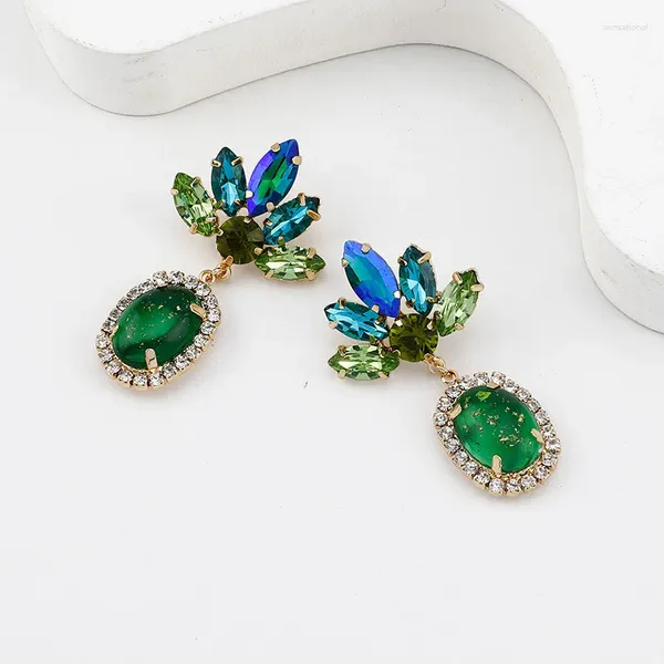Orecchini pendenti di lusso lucido dichiarazione goccia verde intenso per le donne moda champagne rettangolo vetro lungo pendente ciondolo gioielli all'ingrosso