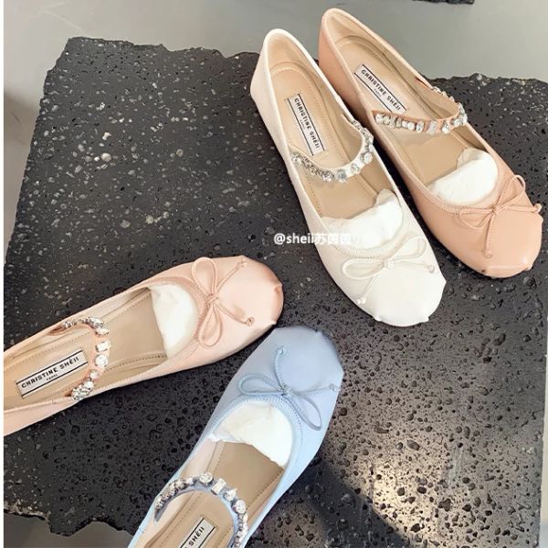 Flat 2023 Spring Bowtie Ballet Shoes Fashion Slip superficiale su Rhinestone Women Mares Flat Scarpe Ladies Casual Ballerina da esterno Casual