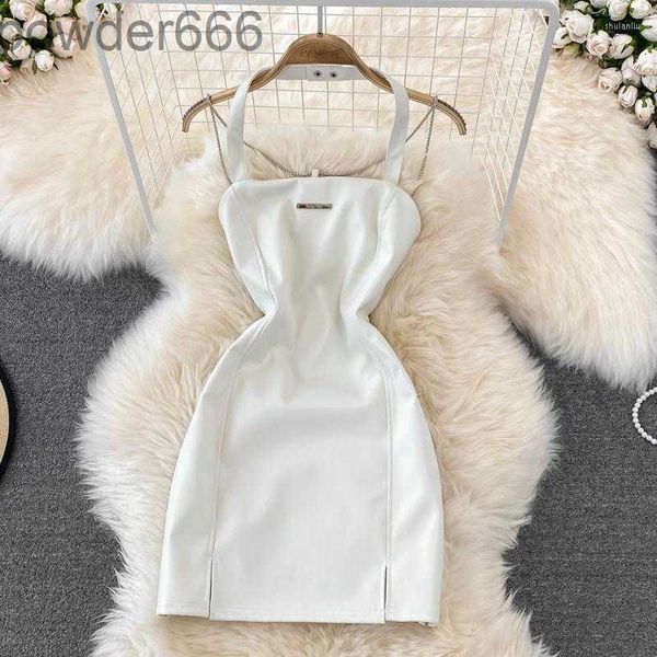 Grundlegende beiläufige Kleider Weibliches Halfterkleid Weißes PU-Leder Split Rückenfrei Frauen Body-Con Mode Sexy Kette Dekor Club Wear Mini F3rj XWZ5