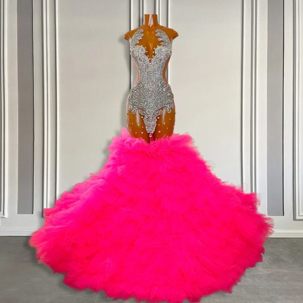 2024 Hot Pink Diamond Long Prom Dress para Black Girl Luxo Beads Strass Tiered Ruffle Puffy Sereia Mulheres Noite Vestidos de Festa de Aniversário Robe De Soiree