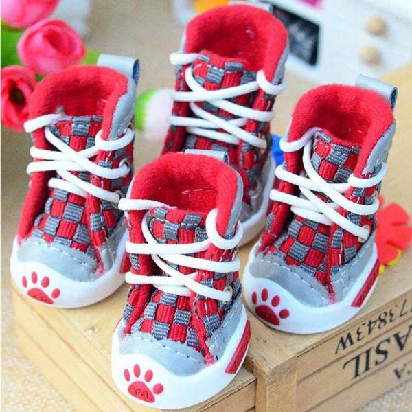 Abbigliamento per cani 4 pezzi/set scarpe sportive stivali tessuto di tela denim rosso arancione blu sneakers stivaletti con griglia moda autunno inverno forniture per animali domestici