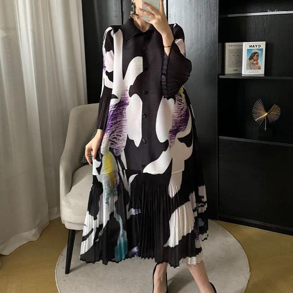 Sıradan elbiseler Miyake Piled Brasted Hardigan 2024 Bahar Kadın Basılı Yakası ve Çiçek Tomurcuklu Kılıf Yaz Orta Uzunluk Elbise