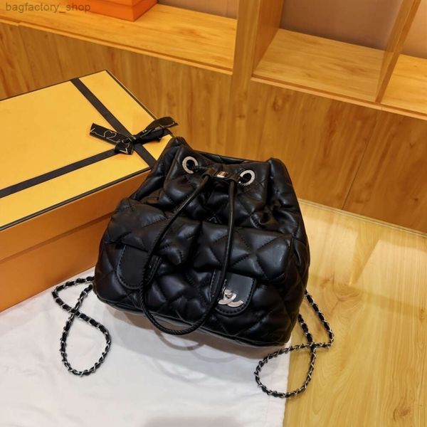 Borse firmate in vendita Nuove borse di marca da donna calde Versatile e alla moda Borsa piccola di grande capacità Borsa a tracolla singola con catena da donna