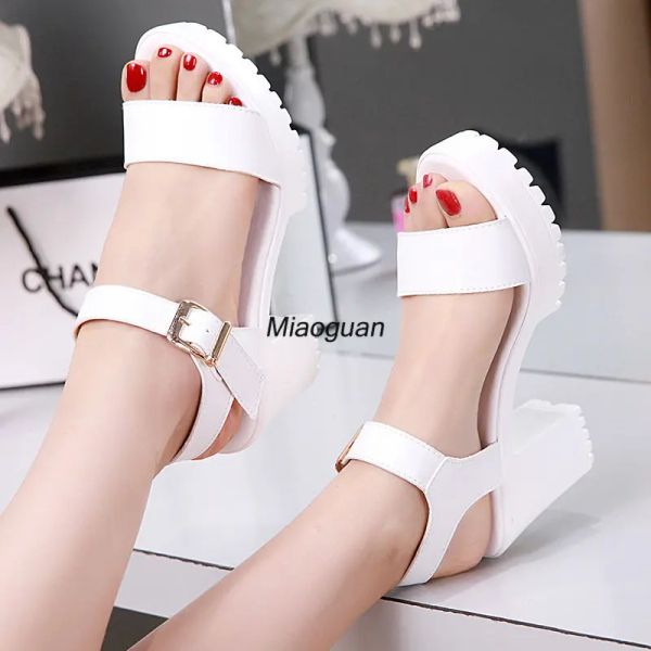 Sandalen Größe 3443 Mode Peep Toe Frauen Sommer 2023 Neue weibliche Keilheas Sandalen Plattform Hochzeitsschuhe Braut Damen Roman Mode