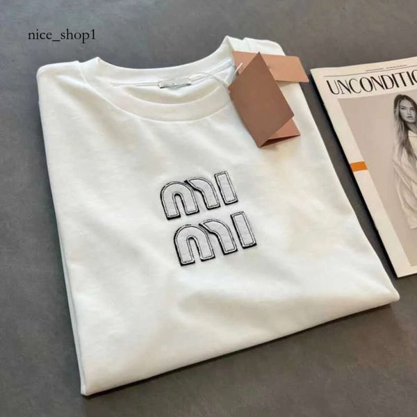 mui mui shirt Miu Mode-T-Shirt für Damen, hochwertige Baumwolle, Rundhals-T-Shirt, Stickerei, vielseitig, lässig, kurzärmelig, T-Shirt für Damen, Sommerkleidung, 7511 mui mui top