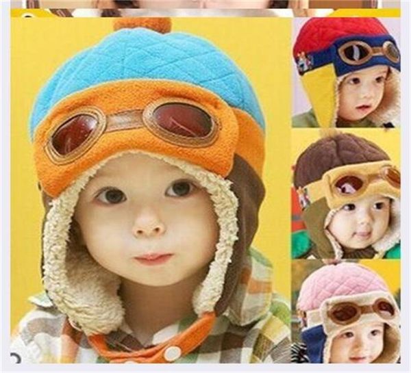 Berretto invernale da ragazzo caldo berretto da pilota all'uncinetto cappelli con paraorecchie lavorato a maglia cappello da bambino Gorro Drop 24C34543699