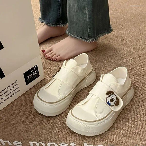 Sapatos casuais de sola grossa com fivela de dedo redondo lona com estilo bonito confortável e respirável versátil placa feminina