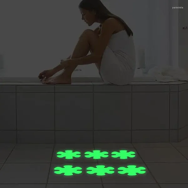 Badmatten Badezimmer glühende Anti -Slip -Aufkleber 6pcs Luminöse Gummistreifen für Treppen Duschbodenkleber Sicherheit