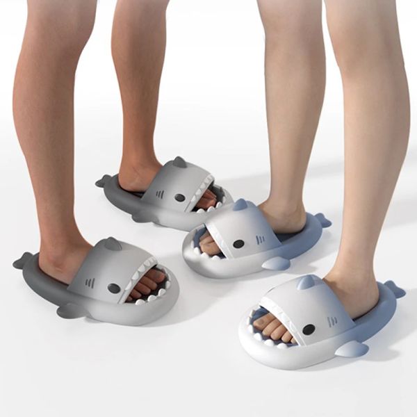 Сапоги New Color Summer Shark Slippers Мужские модные тапочки градиент повседневная домашняя обувь Ева Несслоп обувь женская пляжная акула слайды