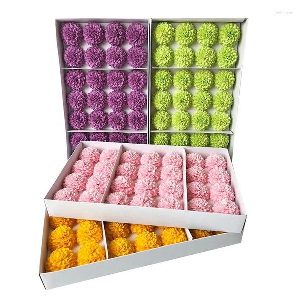 Fiori decorativi 5 cm diametro 28 pz/scatola Ping Pang Crisantemo Fiore di sapone artificiale all'ingrosso per il compleanno di San Valentino Regali per la festa della mamma