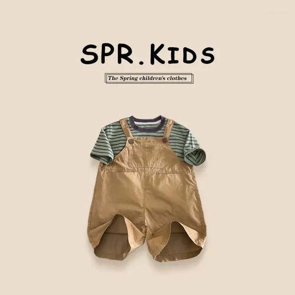 Conjuntos de roupas verão 2024 crianças coreanas menino 2 peças conjunto de roupas de algodão listrado manga curta top terno sólido bolso com tiras calças roupas de bebê