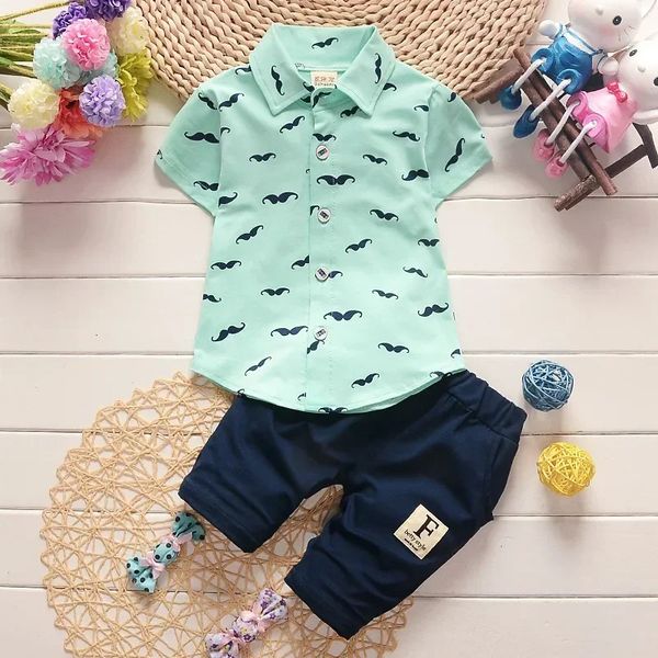 DIIMUU Sommer Kinder Jungen Baby T-shirt Hosen Kleidung Sets Kinder Kleinkind Kleinkind Bluse Shorts Kleidungsstücke Anzug 1 2 3 4 jahre 240318