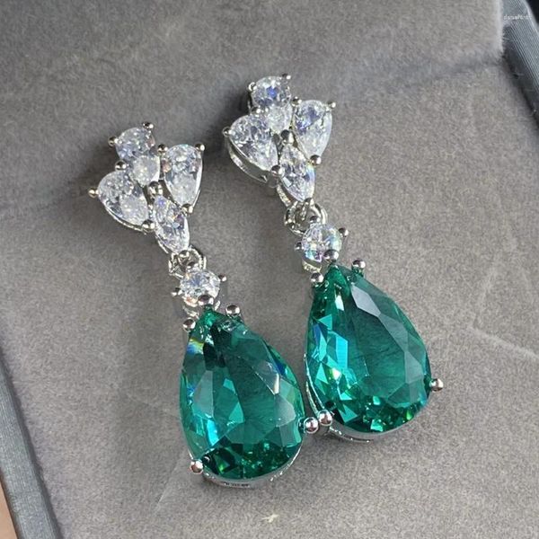 Orecchini pendenti Classici vintage Goccia d'acqua Cristallo verde Smeraldo Pietre preziose Diamanti Gioielli per donne Accessori in oro bianco