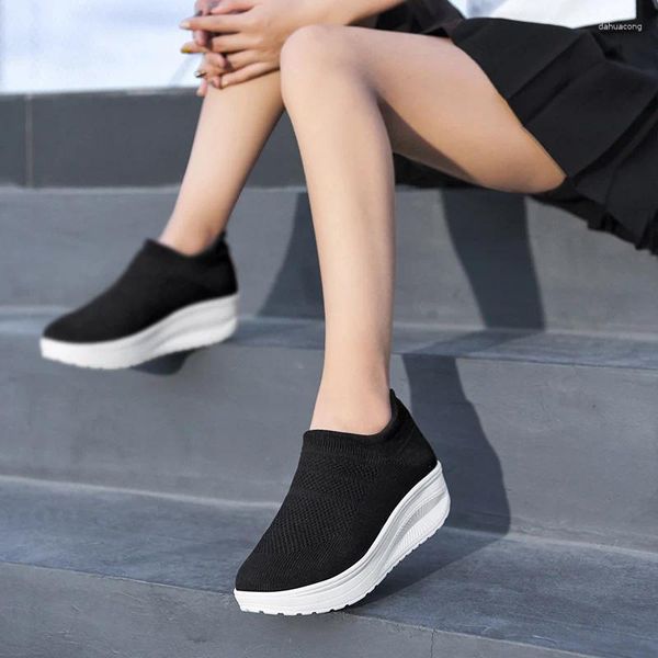 Sıradan Ayakkabı 2024 Sonbahar Kış Kadın Nefes Alt Alt Bottom Slip-On Platform Örgü Çorap Spor Ayakkabı Yürüyen Zapatillas Mujer