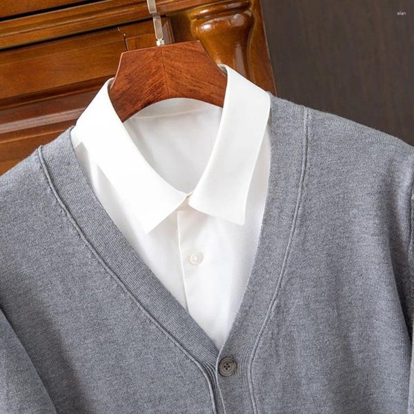 Maglioni da uomo Maglione da uomo Cardigan da uomo Primavera con scollo a V Caldo autunno lavorato a maglia per il tempo libero Bottone ampio in tinta unita morbido leggermente elasticizzato