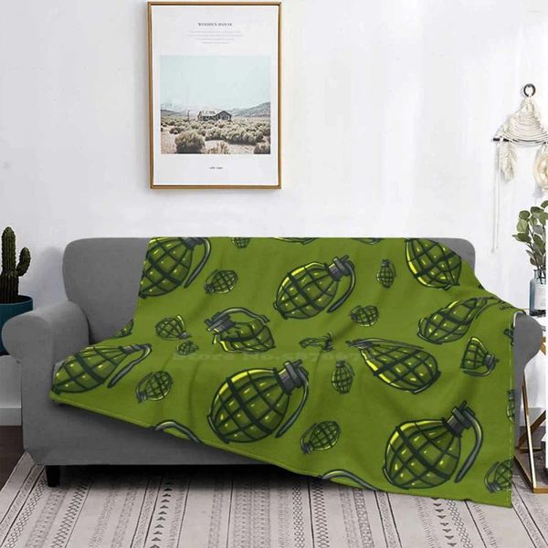 Coperte Modello verde scuro Stanza di vendita Coperta di flanella per la casa Munizioni Pericolo Munizioni militari Esplosione di metalli Soldato