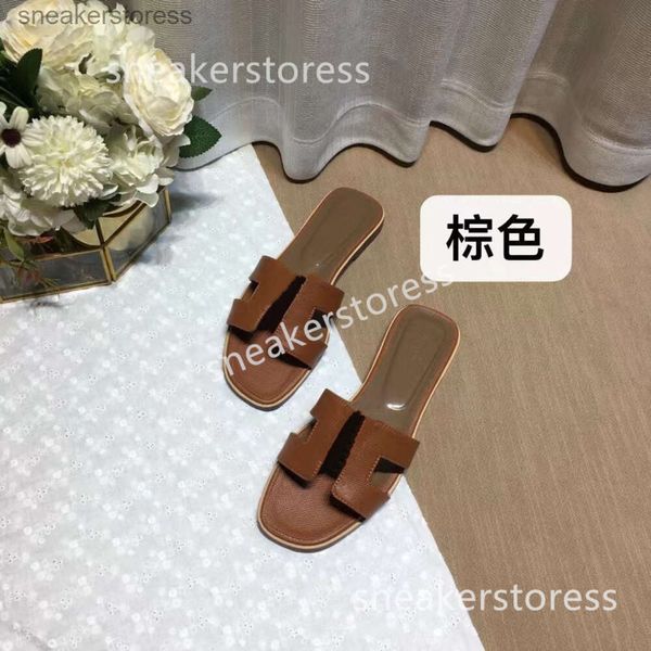 Летняя сандалийская тапочка схема Oranh 2024 Oran High Edition Sheep Flat Btone Palm Designer Женщины Slip Slipers Sandals Beach Shoes 8dwc