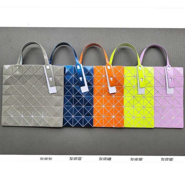 Bolsas de grife para mulheres VENDA DE LEVAÇÃO Diamante março Womens 2024 Japão Undermail New Spring/Summer Face Exclusivo 6 Bolsa Brilhão Bright One ombro