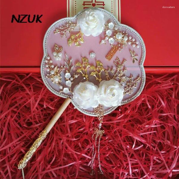 Flores de casamento NZUK Buquês de noiva dourados tipo leque artificial 3D frisado 2024 acessórios de joias de mão de metal chinês