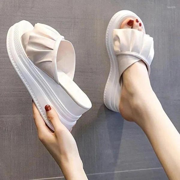 Chinelos femininos plataforma de babados feminino verão moda flip-flops confortáveis cunhas bege slides pedaço legal sandálias 2024