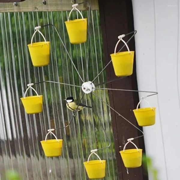 Outros pássaros abastecem o brinquedo decorativo do alimentador de rodas gigantes com 8 baldes de alimentação Girando presente para os amantes