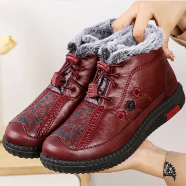 Botas não deslizam os sapatos femininos de inverno acolchoados quentes middleged e idosos botas de neve de neve ladrões de baixo para baixo de algodão botas de algodão