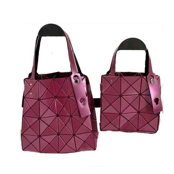 Bolsas de grife para mulheres VENDA DE LEVAÇÃO Única fábrica japonesa Setembro Diamante Pequena Caixa Quadrada Grid Mini Mini Amazinha Portátil de ombro geométrico