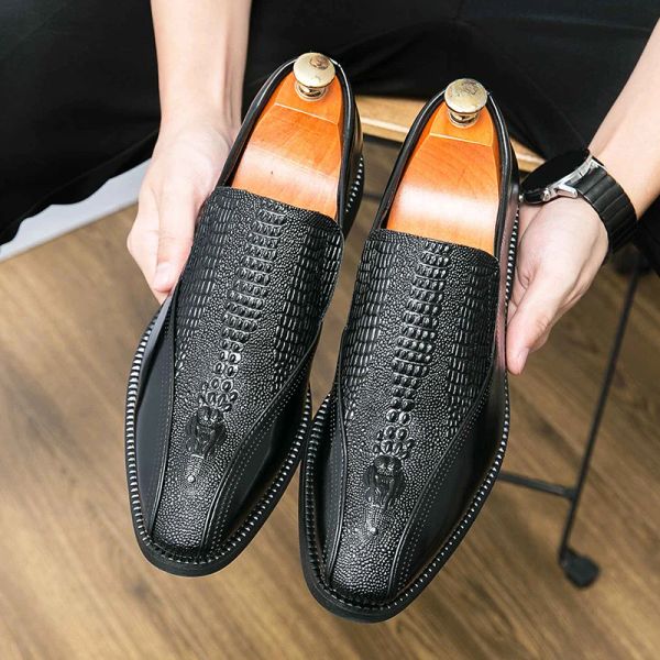 Schuhe Neues Krokodilmuster Herrengeschäft formal