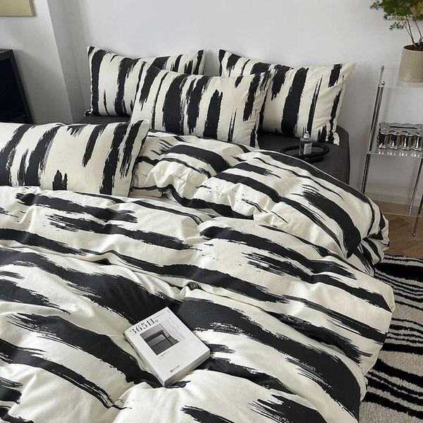 Set di biancheria da letto Set di quattro pezzi in cotone semplice nordico Copripiumino a righe 2024 40 fili Tutti i lenzuoli Tre