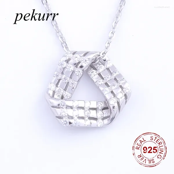 Anhänger Pekurr Geometrische Hohle Dreieck 925 Sterling Silber 3D Falten CZ Band Form Halskette Für Frauen Pandents Edlen Schmuck Geschenke