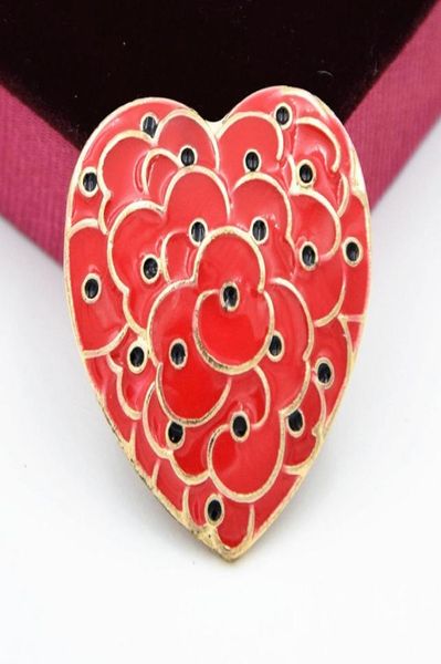 Broche de flores bonitas com coração vermelho, broche do Memorial Day, broche de flores da Legião Real Britânica, crachá 1731 T27175789