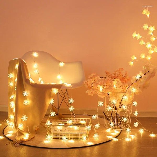 Strings 5/6.5/7/12m Festoon LED Floco de Neve Luzes de Natal Decoração Rua Garland Winter Solor Energia Ano 2024