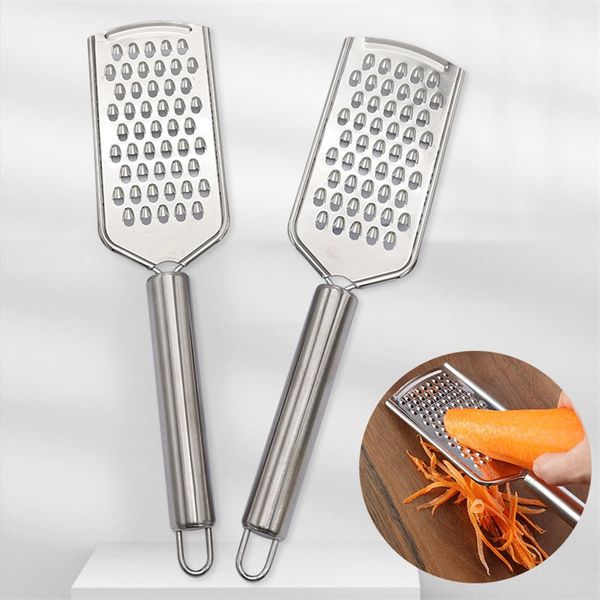 Grattugia per formaggio Affettatrice in acciaio inossidabile a foro medio Grattugia multifunzione Utensile da cucina Gadget per formaggio Carota Patate MHY072