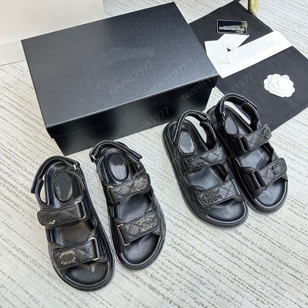 Designer-Sandalen, Damen-Sandale, Kalbsleder, Dad-Schuhe, Sandalen, gesteppte Schuhe, Plateau-Flats, niedriger Absatz, Keilabsatz, Diamant-Schnalle, Sandale, Slip-on-Knöchelriemen, Flip-Flop, klobige Schuhe