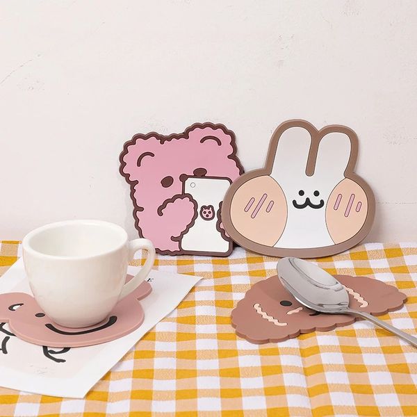 1PC Neue Silikon Coaster Cartoon Tisch Matte Non-slip Tasse Matte Wärmedämmung Tee Tasse Matte Schüssel Matte küche Zubehör