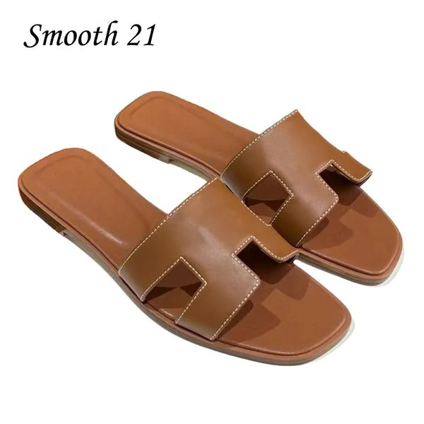 2024 Nuovo stile Designer di migliore qualità Sandalo Sandaldy Outwear Leisure Vacate Slides Slifori a fondo piatto Slipisti in pelle autentica per donne EUR 35-42