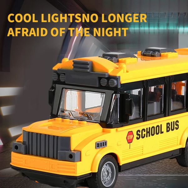 Kids Toy RC auto Controllo Remote School Bus RC Ambulance Model può aprire la porta Radio Controlled Electric for Children Toys Regalo