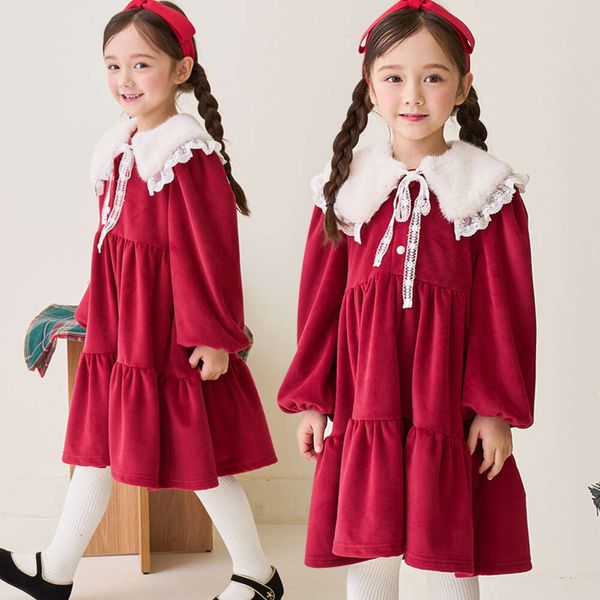 Roupas de crianças coreanas 2023 Vestido de garotas de inverno Vermelho Bollar de xale de veludo de veludo de sola dupla face de dupla face