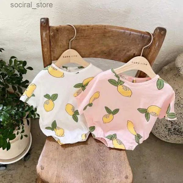 Rompers 2023 Summer New baby Short Short Bodysuit Infant Cute Lemon Stamping turista per boy Girl Batton Codice 0-24m L240402