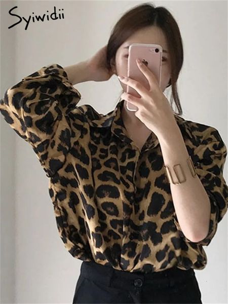 Kadınlar için Leopar Baskı Gömlekleri Şifon Bluz Korece Moda Vintage Y2K Sokak Giyim Düğmesi Up Eleagnt Sıradan Uzun Kollu Tops 240322